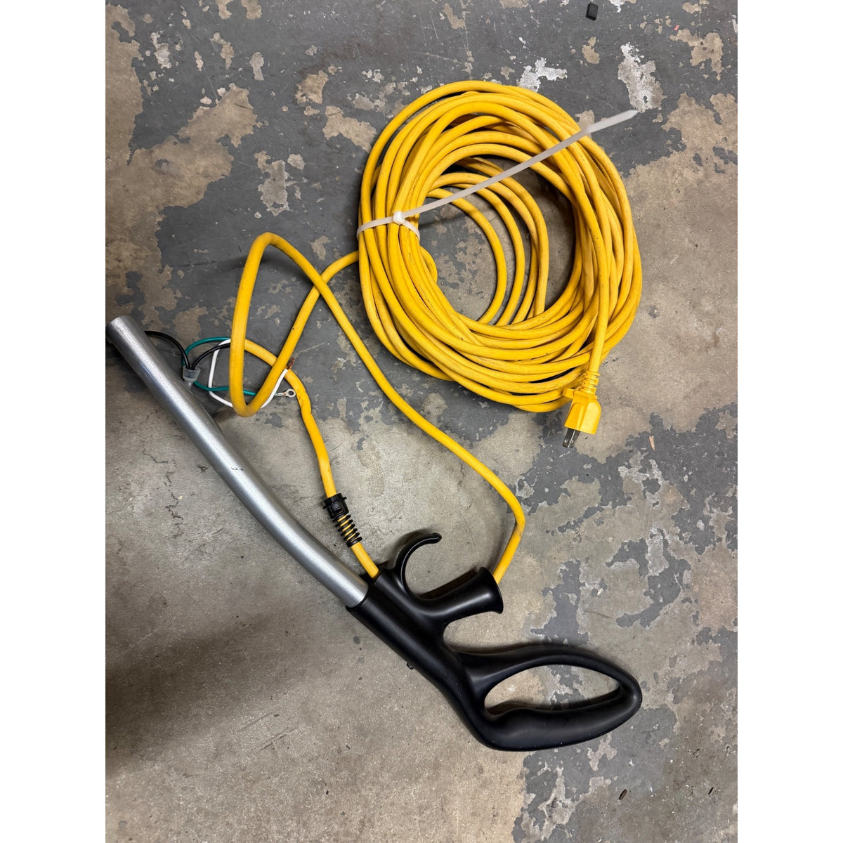 Tennant Nobles V-SMU-14 Commercial Vacuum Power Cord & Handle Grip Assembly OEM (Preowned)
