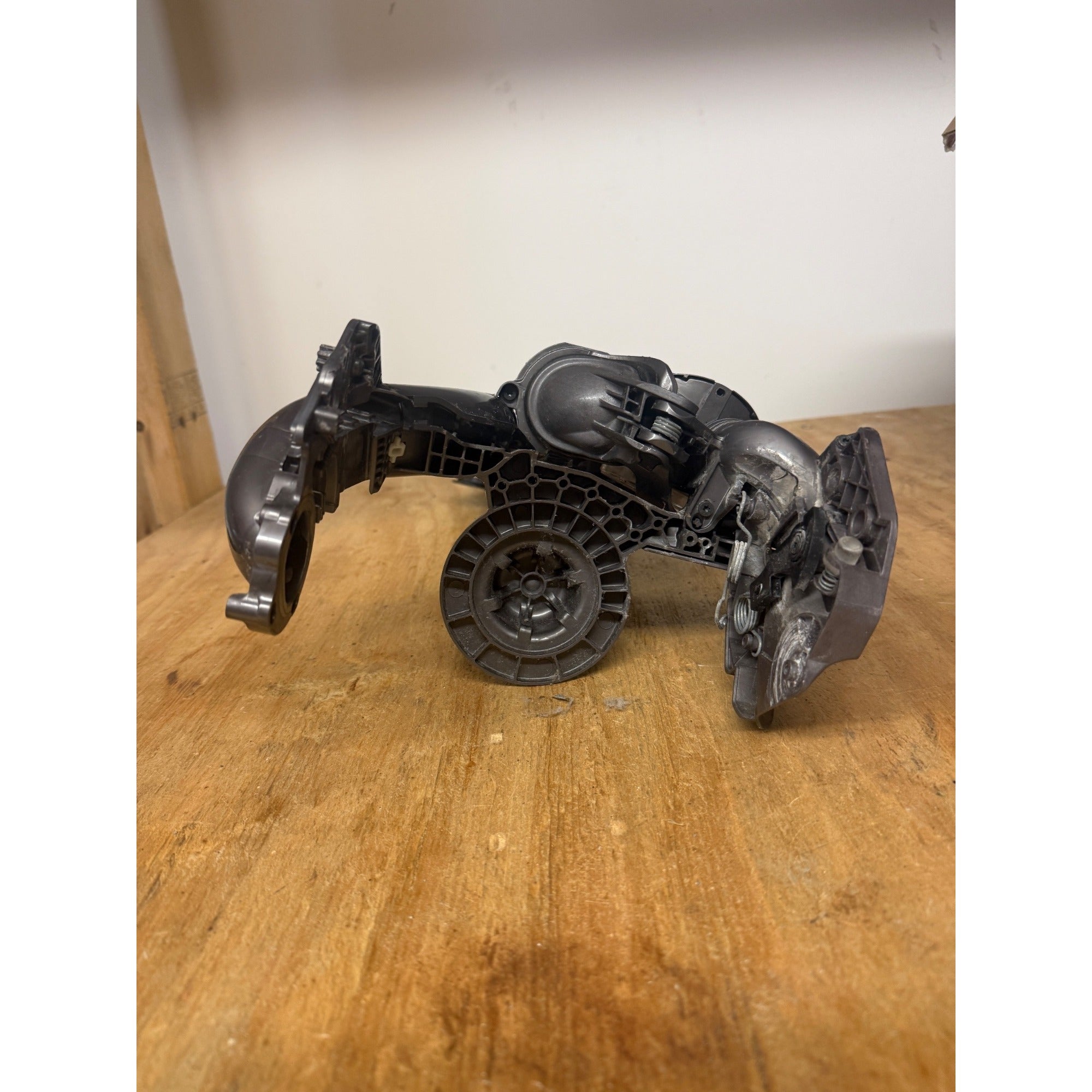 💥 Dyson DC24 Vacuum Lower Duct Assembly Stabilizer Frame Ball Base Genuine Part ( Preowned)