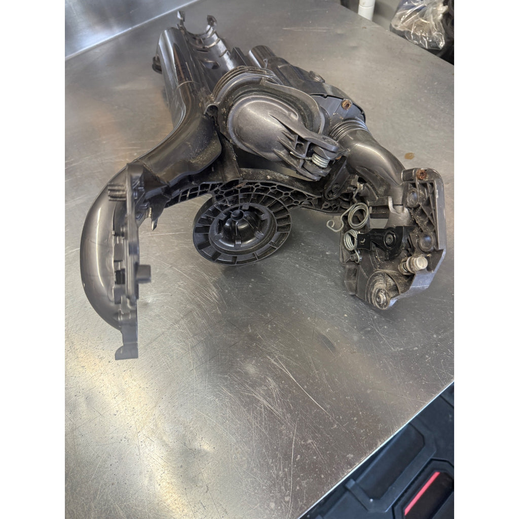 GENUINE DYSON DC24 VACUUM BODY DUCT ASSEMBLY - 915484-01 - ( Preowned) lot001🏝️