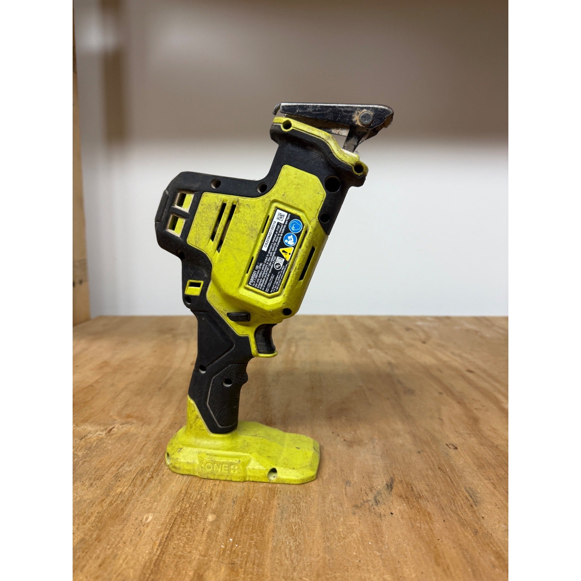 🟢🔧 Ryobi PSBRS01 (ONE+ HP Compact Brushless Reciprocating Saw)  tool only ( for parts)
