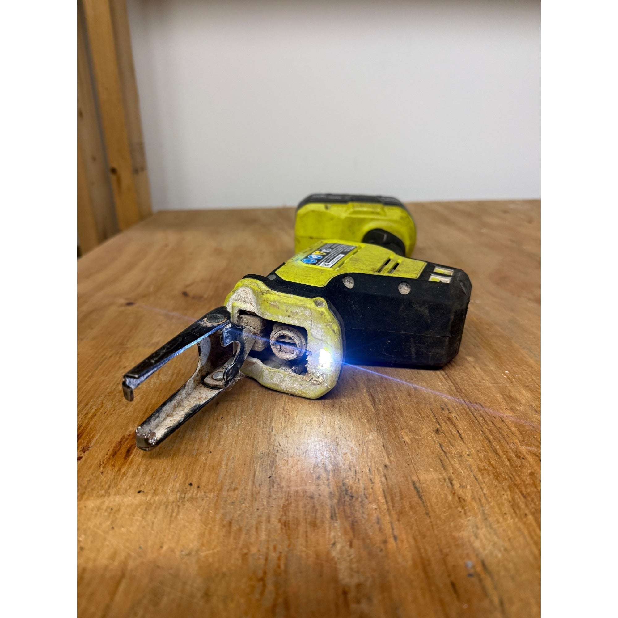 🟢🔧 Ryobi PSBRS01 (ONE+ HP Compact Brushless Reciprocating Saw)  tool only ( for parts)