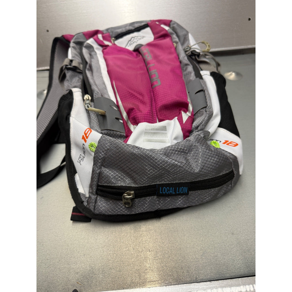 ✨ 483 - Local Lion 18L Hydration Backpack Pink/Grey Outdoor Cycling Hiking ( Preowned)